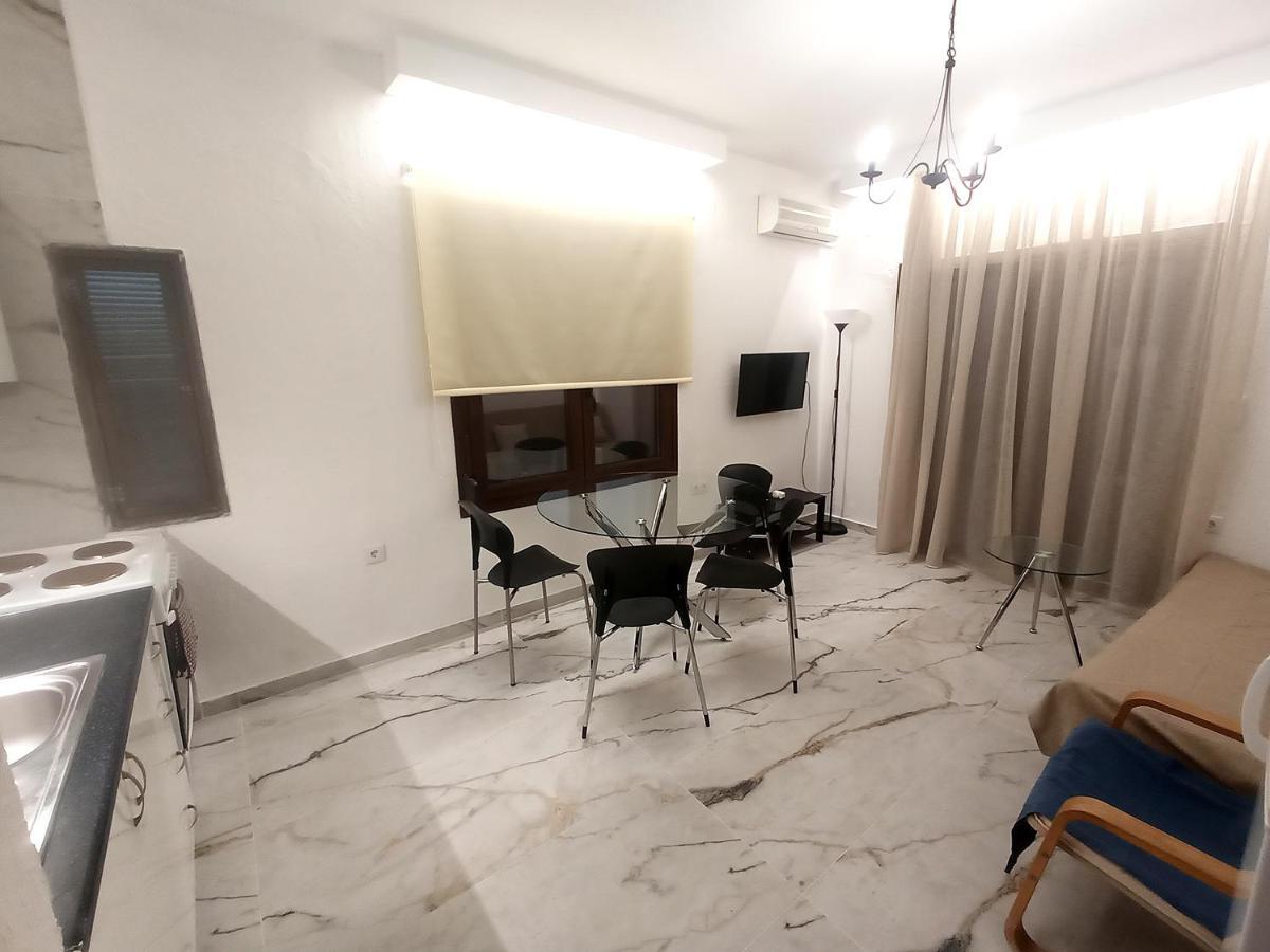 Salonikiou Beach Apartments Akti Salonikiou Екстериор снимка